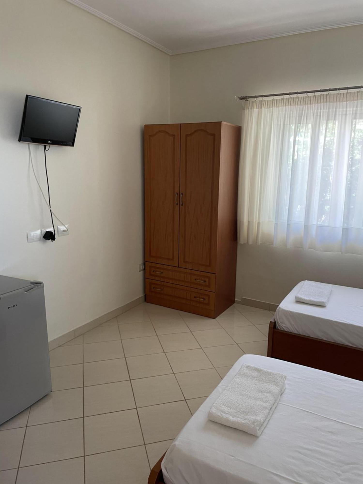 Olympian Rooms Dhërmi Екстериор снимка