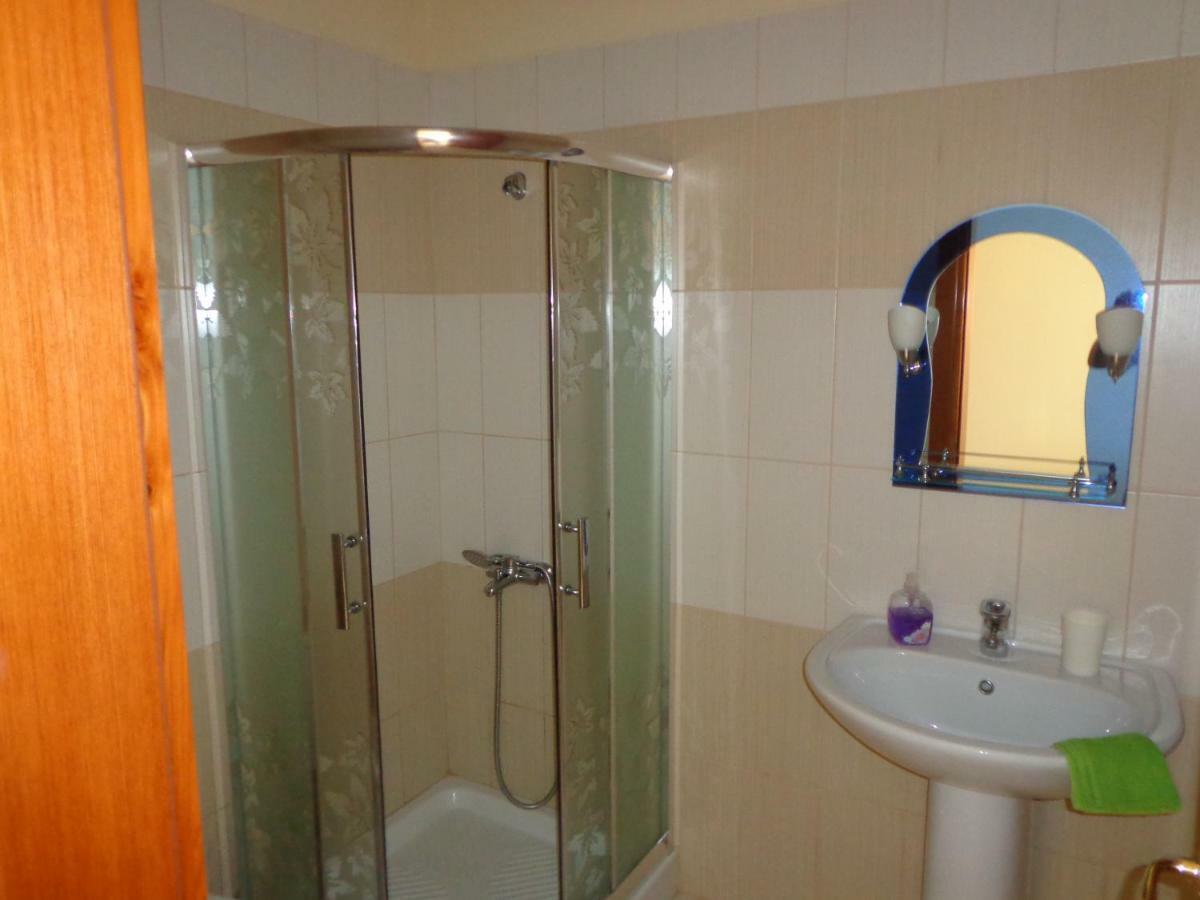 Olympian Rooms Dhërmi Екстериор снимка