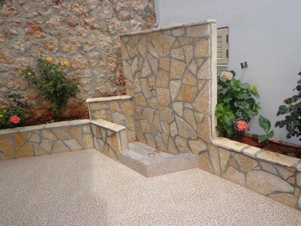 Olympian Rooms Dhërmi Екстериор снимка